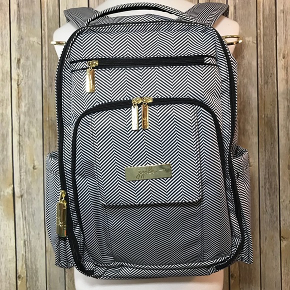 ju ju be be right back backpack